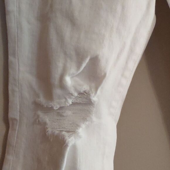 New H&M skinny fit crop stretch Women's 28 waist winter white distressed jeans - Picture 2 of 10